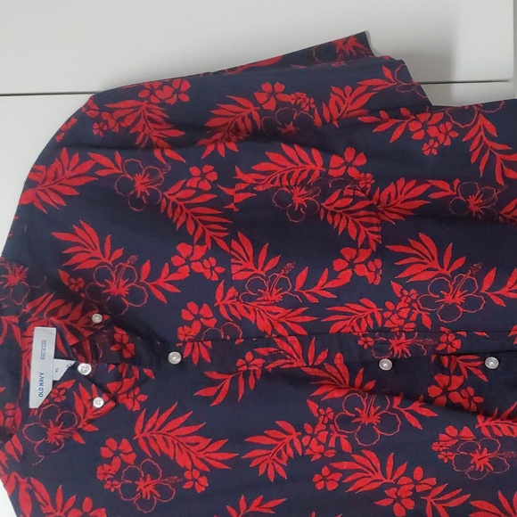 Old Navy Button Down Mens XL Red Navy Blue Hawaiian Style NWT Casual Flex Shirt - Picture 5 of 12